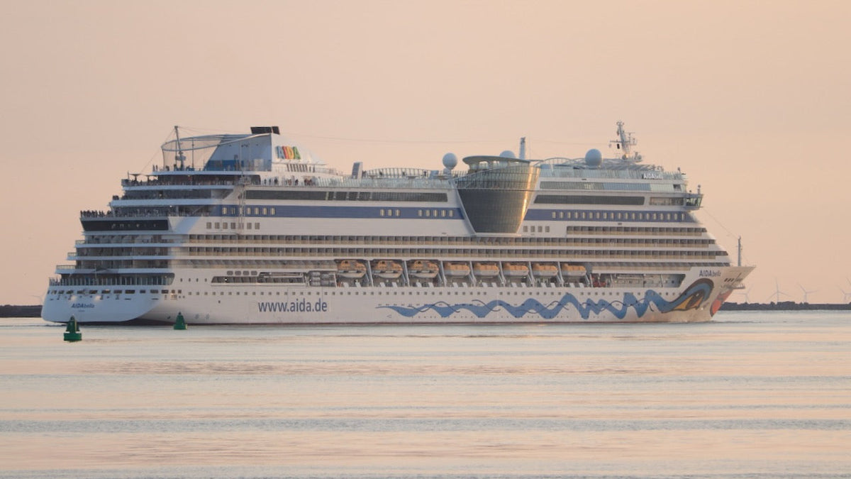 Notfall an Bord: Kapitän dreht mit Kreuzfahrtschiff auf Atlantik bei
