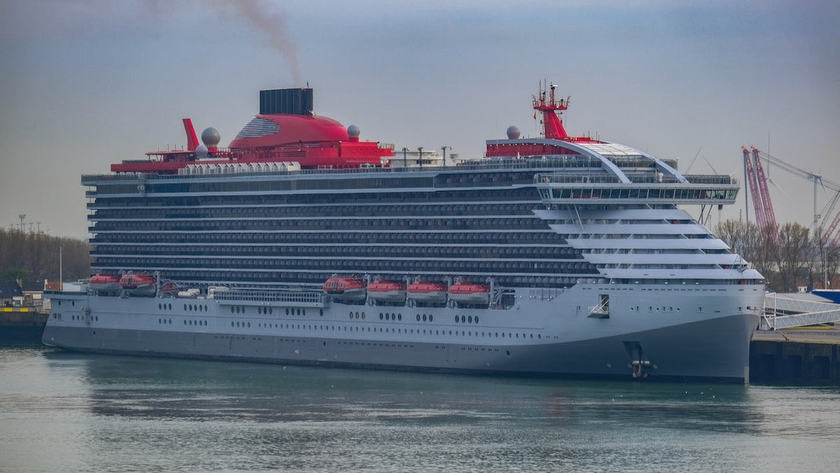Scarlet Lady Kreuzfahrtschiff
