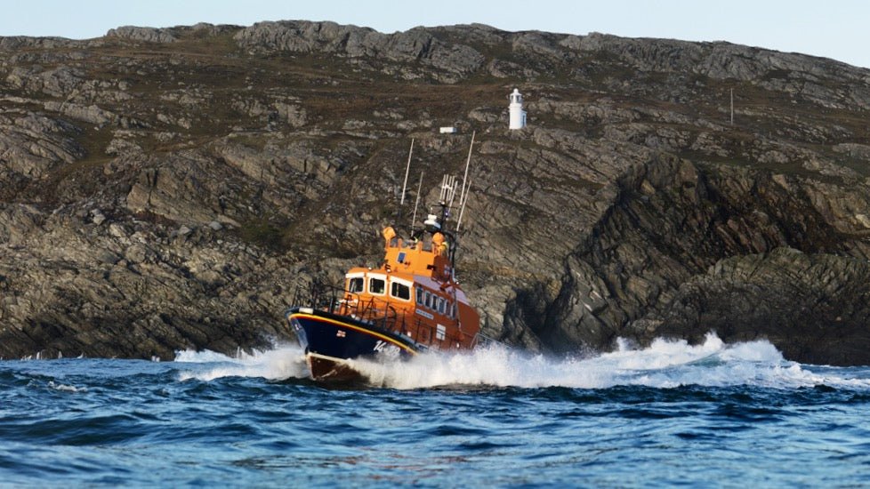 Achill Island: Dramatische Rettung vor Irland dauert 14 Stunden - Ankerherz Verlag