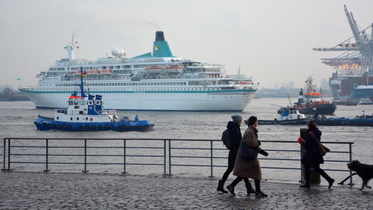 Lage auf deutschem Kreuzfahrtschiff vor Australien spitzt sich zu - Ankerherz Verlag
